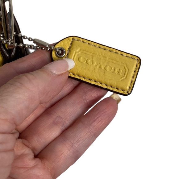 Authentic Coach Shoulder Bag Yellow Leather - Picture 4 of 13